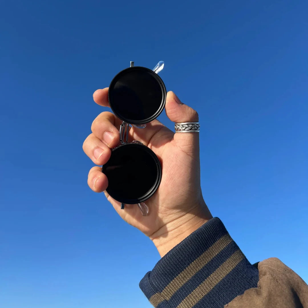 VariaSun™ – Les lunettes qui s’adaptent à la lumière, pas l’inverse.